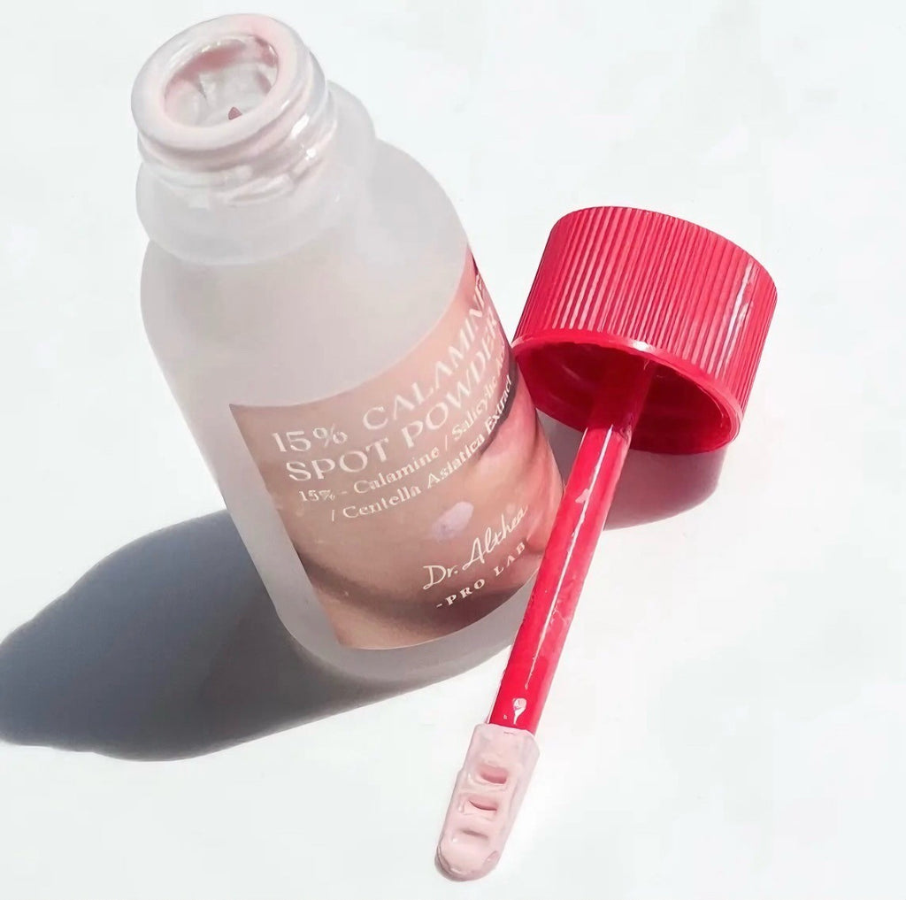 Tratamiento localizado para granos: 15% calamine spot powder de Dr. Althea