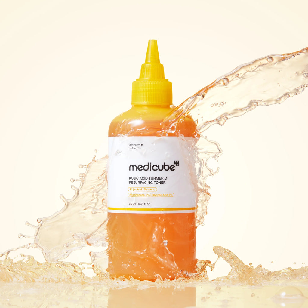 Kojic Acid Turmeric Resurfacing Toner de Medicube
