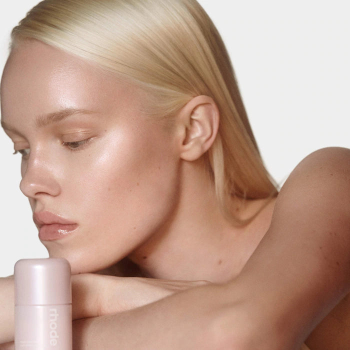 Highlight Milk Multipurpose Luminizer de Rhode